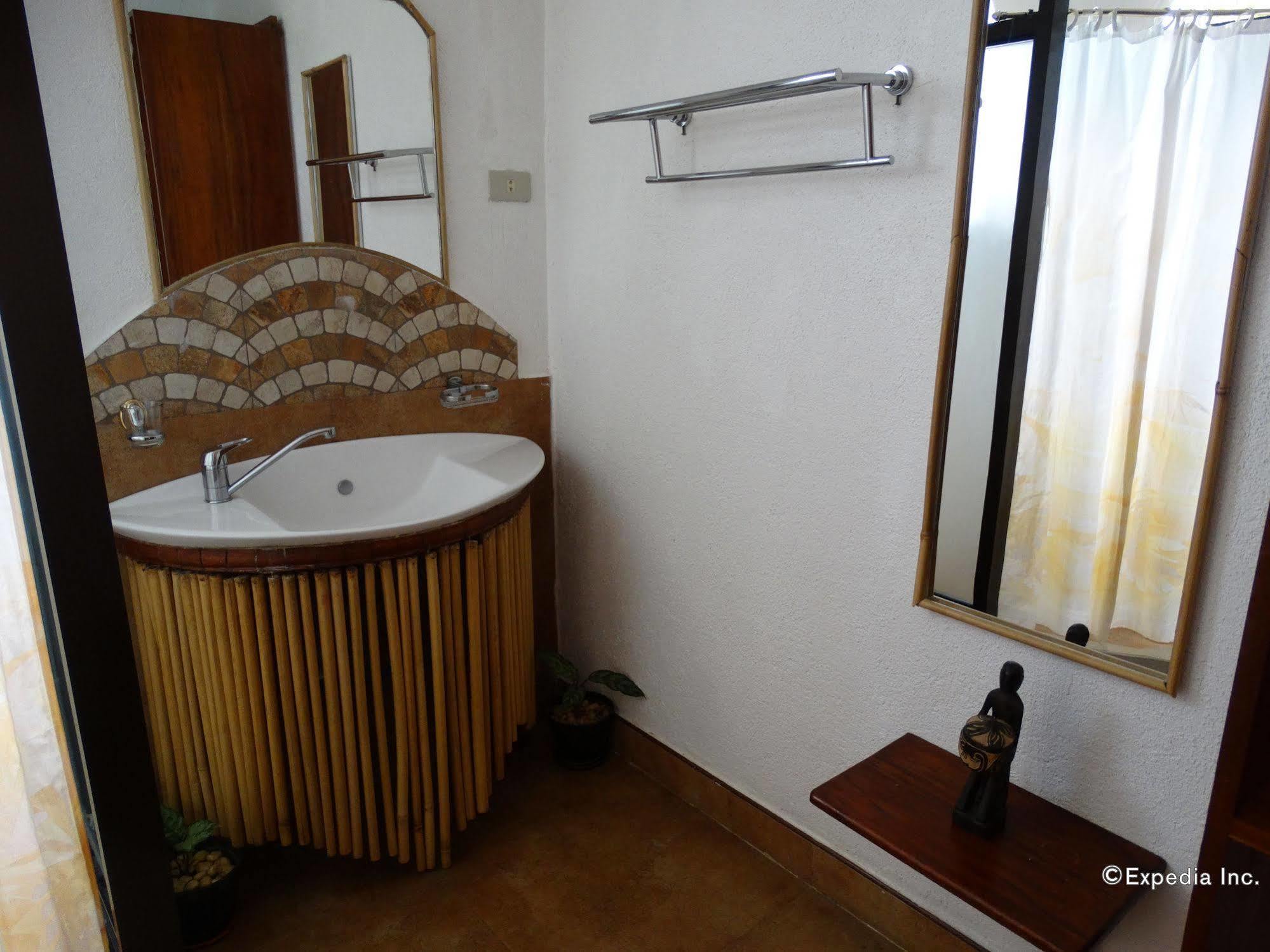 Floral Villarosa Puerto Princesa Екстер'єр фото
